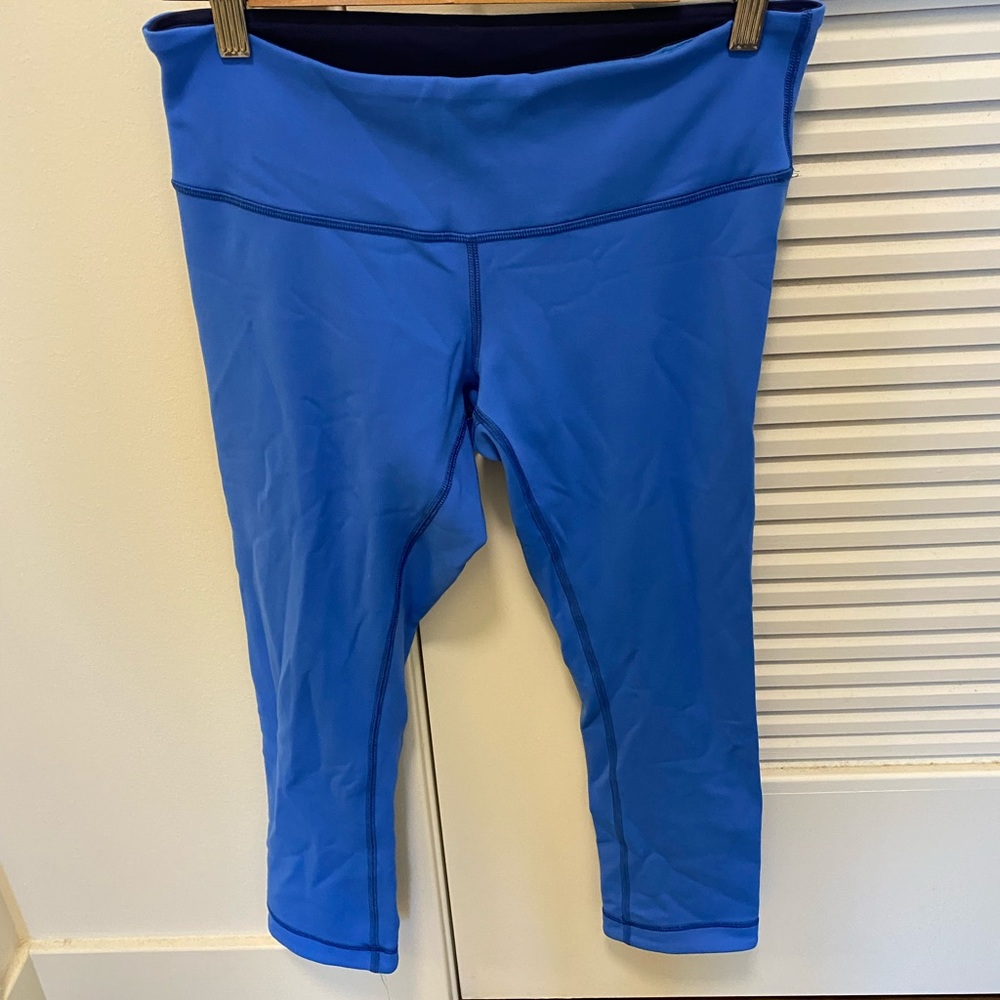 Lululemon Wunder Under Crops Blue Sz 8